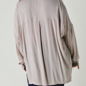 Davi & Dani Solid Draped Sleeve Ties Back Skort Romper